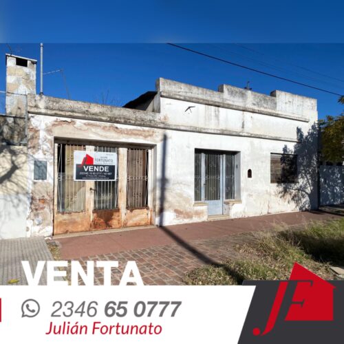 Casa en Calle Paso de la Patria !!! Venta